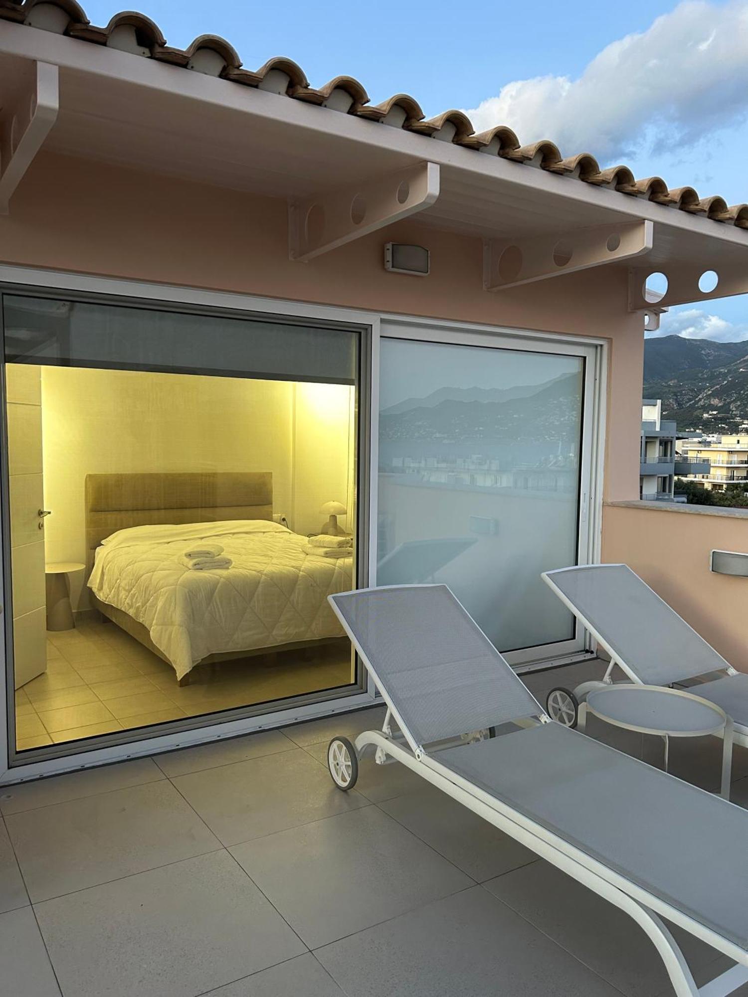Sia'S View Apartment Kalamata Exterior photo